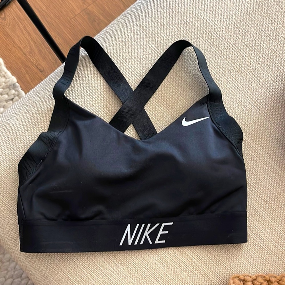 Black Nike Sports-bra